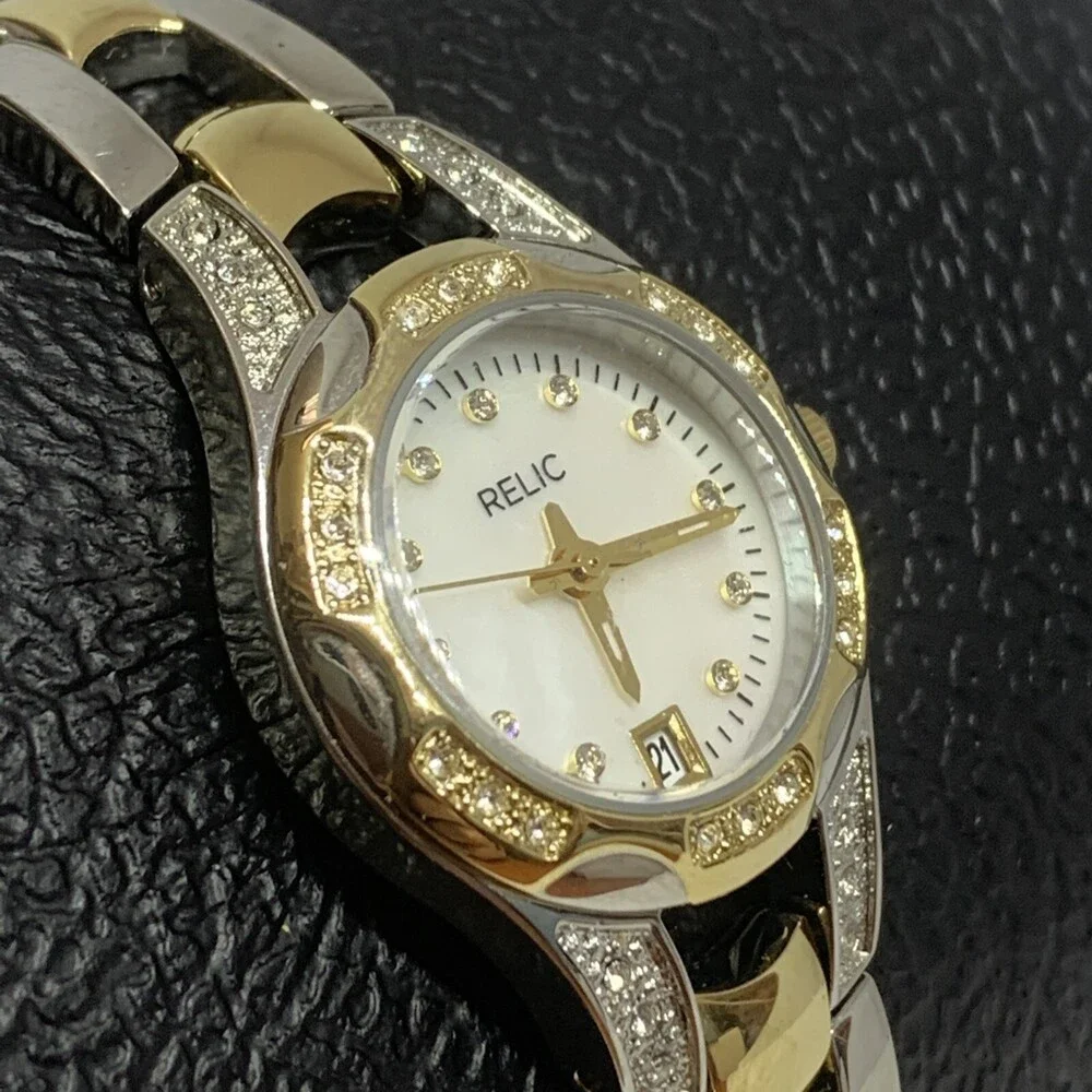 Relic by Fossil ZR11761 Women's Stainless Steel Analog Dial Quartz Watch Ga98